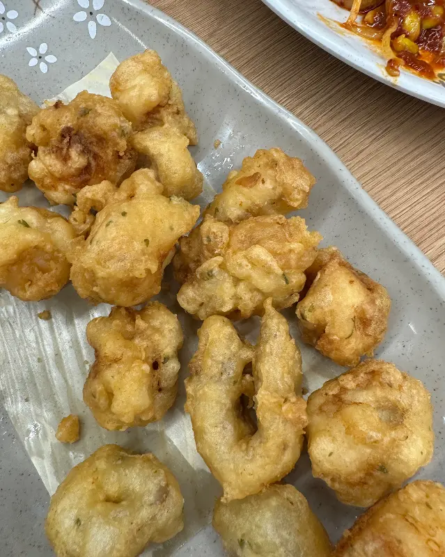 겉은 바삭하고 속은 촉촉한 아구튀김