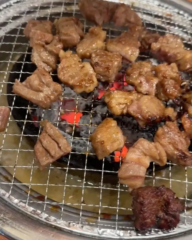 잘 구워진 갈비