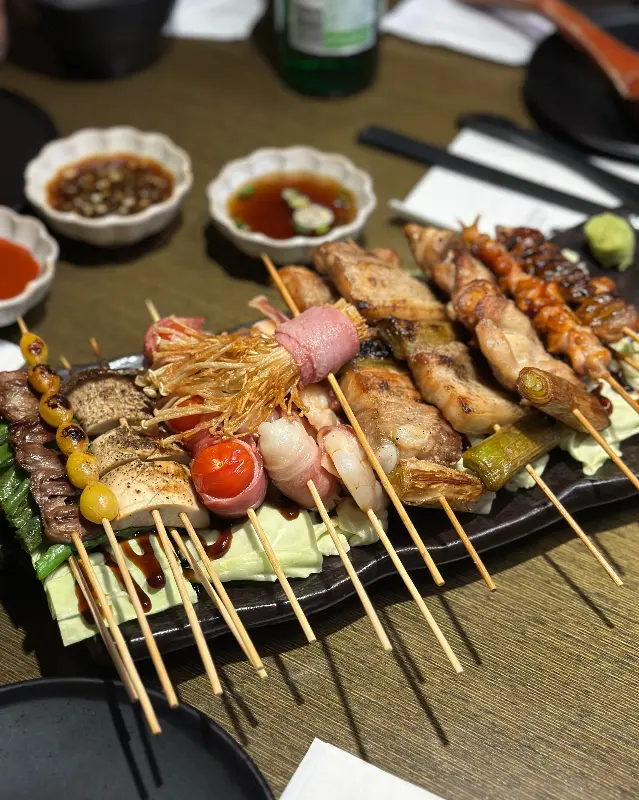 다채로운 모듬 꼬치