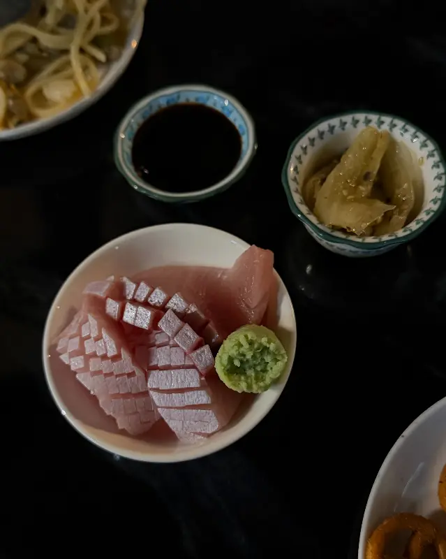 아카리 숙성회와 기본안주