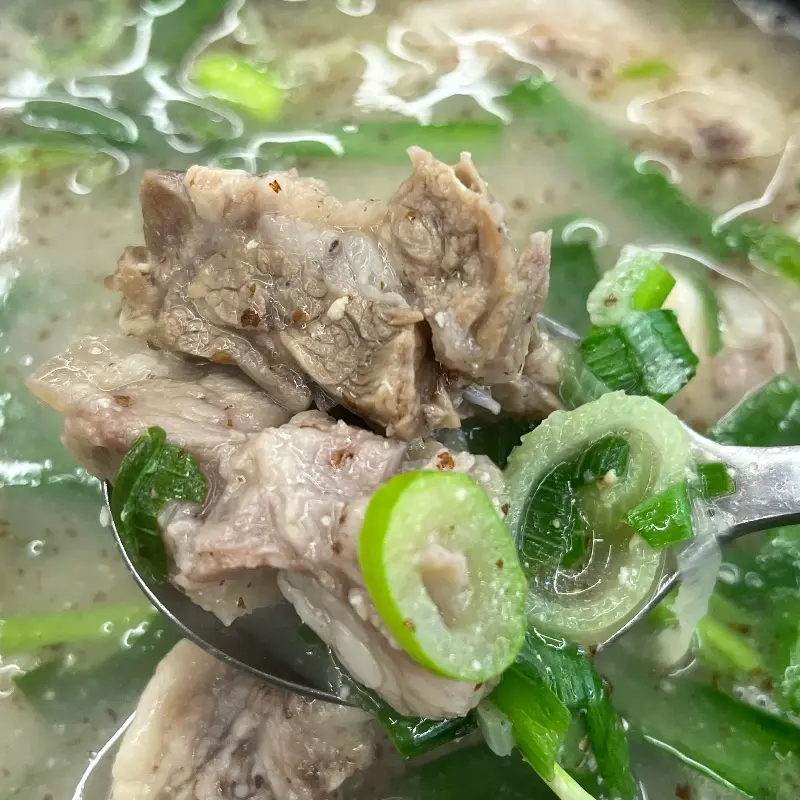 돼지고기와 파의 조화