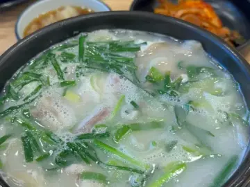 초량에서 맛보는 국밥, 부산역 욱이국밥 레전드 스토리