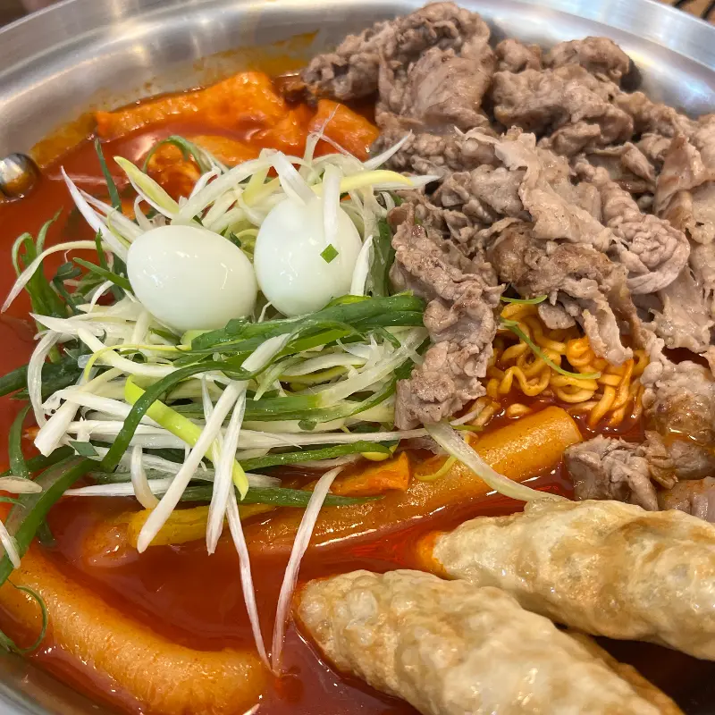차돌 떡볶이 디테일 샷