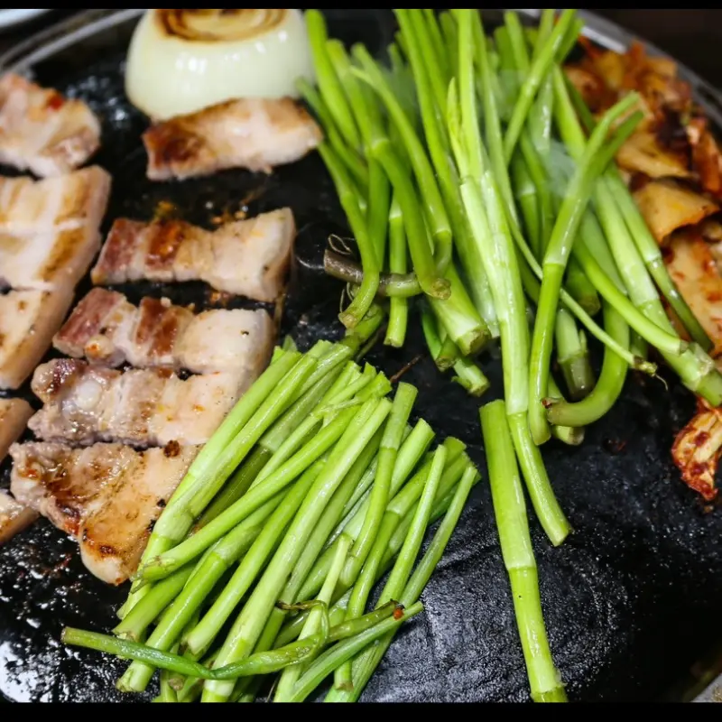 미나리 삼겹살의 환상적인 조합