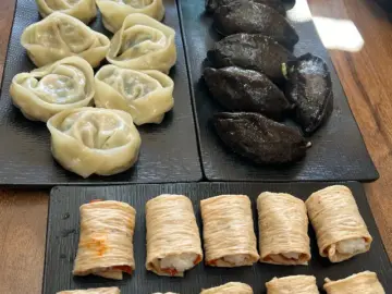 청도에서 맛보는 이북의 맛, 다미만두에서 언감자만두 먹고 감동! 여기 진짜 맛집이야