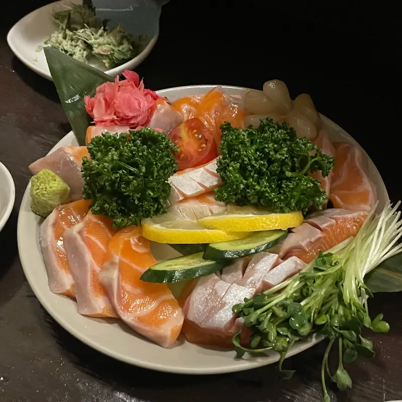 신선한 연어와 참치