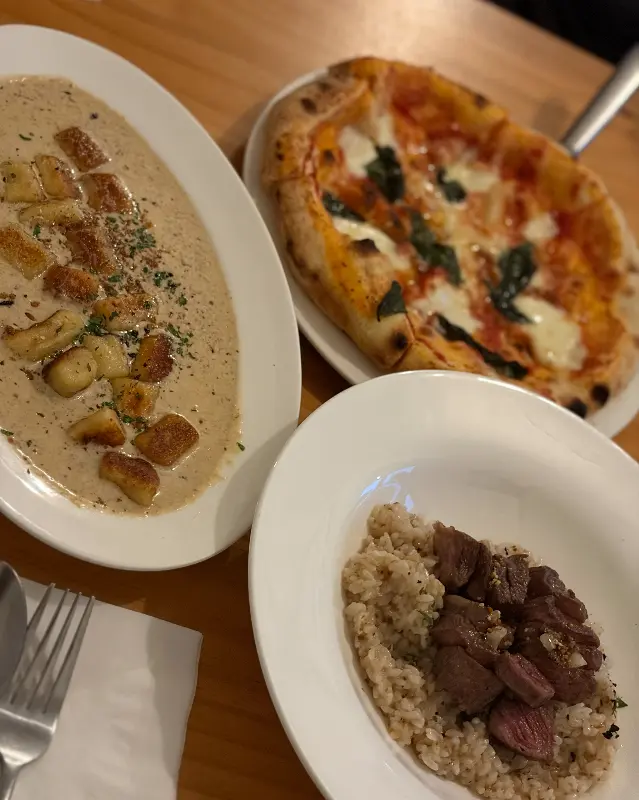 뇨끼, 피자, 스테이크 리조또