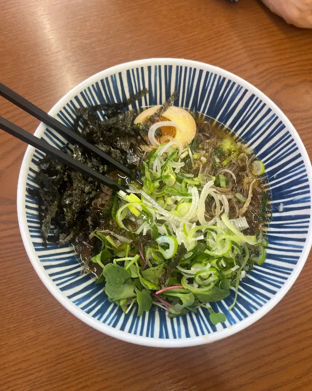 푸짐한 우동 한 그릇