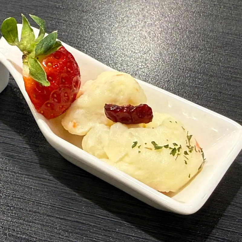 상큼한 딸기 샐러드