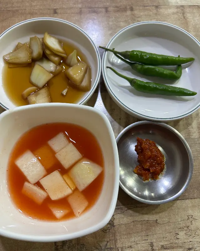 정갈한 밑반찬 3종 세트