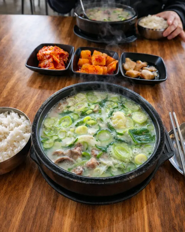 소머리국밥과 밑반찬