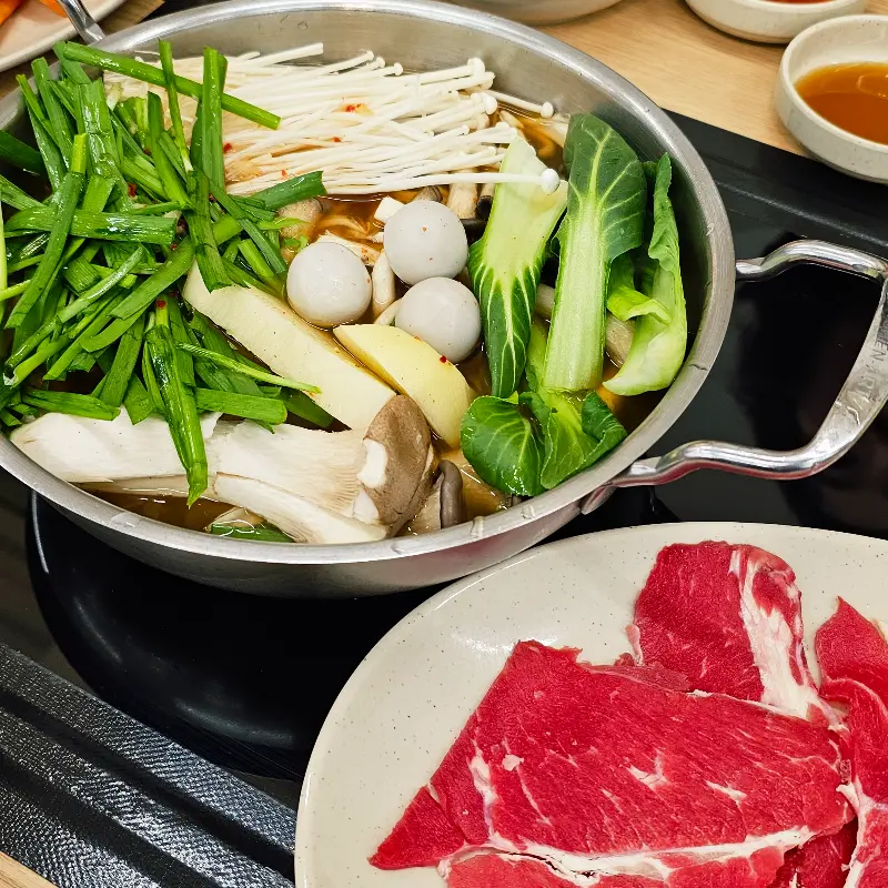 동충하초 장수버섯 샤브칼국수