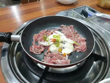 상남동의 숨겨진 캡사이신 폭탄, 마성의 창원 닭도리탕 맛집 실험