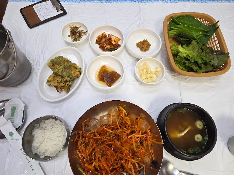 잡어 물회 한 상 차림