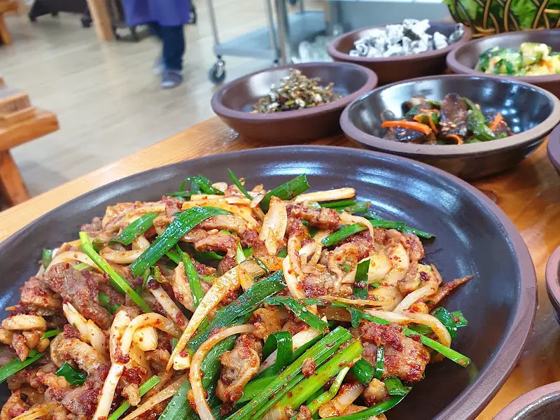 초원의집 오리무침