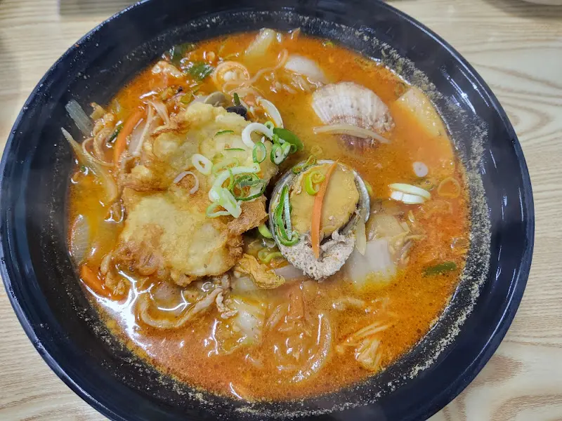 얼큰한 전복어묵우동