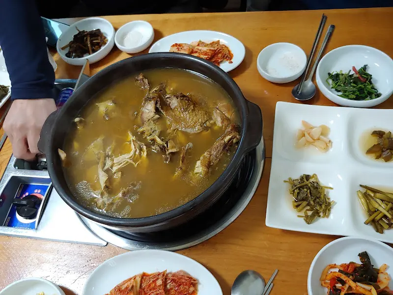 옻닭 한 상 차림