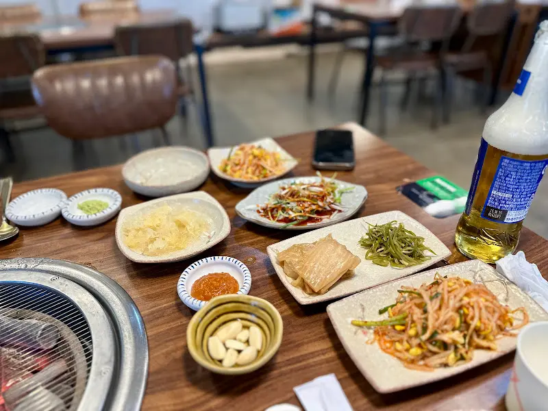 모락식당의 다양한 밑반찬