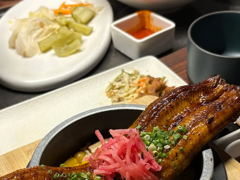 장어솥밥 정식 반찬