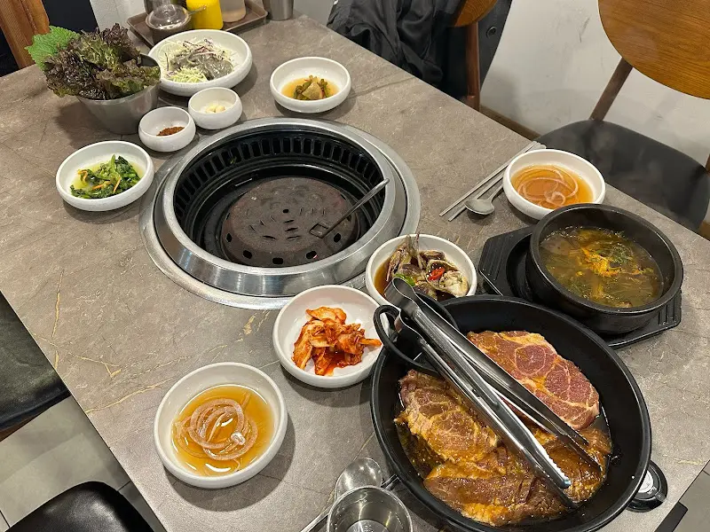 나주면옥 과천점 테이블 세팅