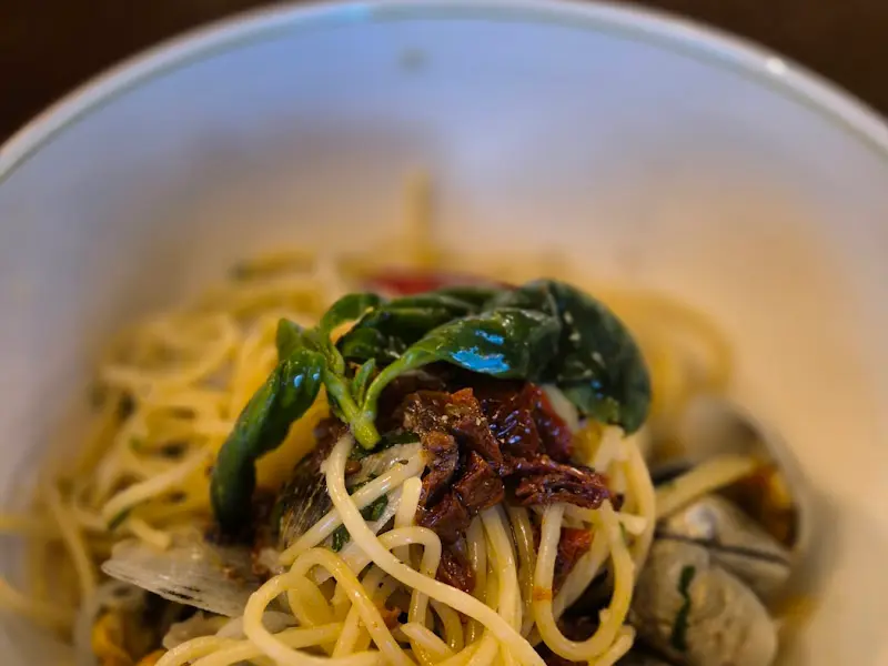 신선한 바지락이 듬뿍 들어간 봉골레 파스타