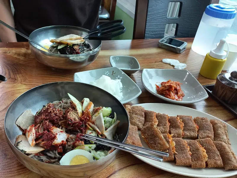 두메막국수 비빔 막국수