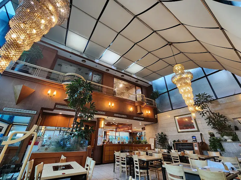 가든 내부 인테리어