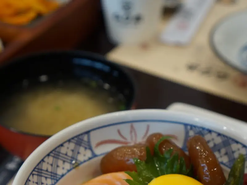 사케동과 미소시루