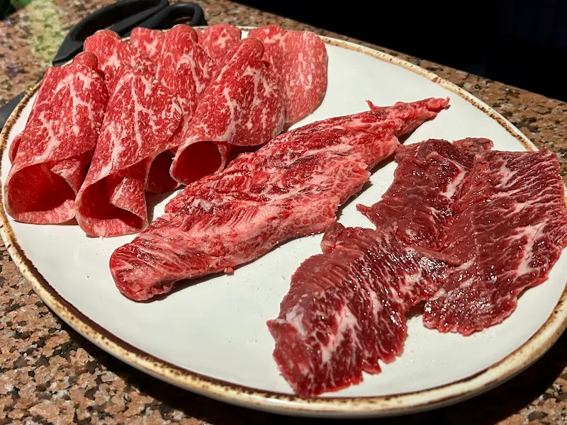 눈꽃 마블링의 한우 로스구이