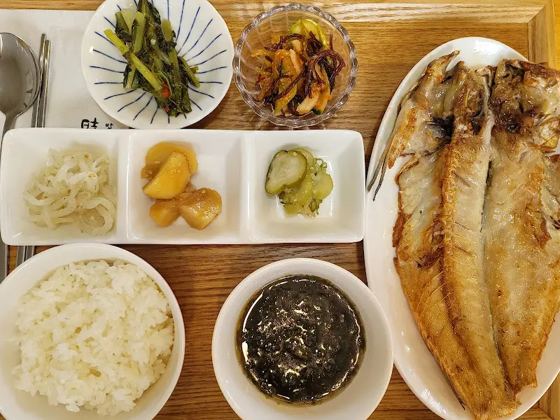 옥돔구이 정식 한상차림