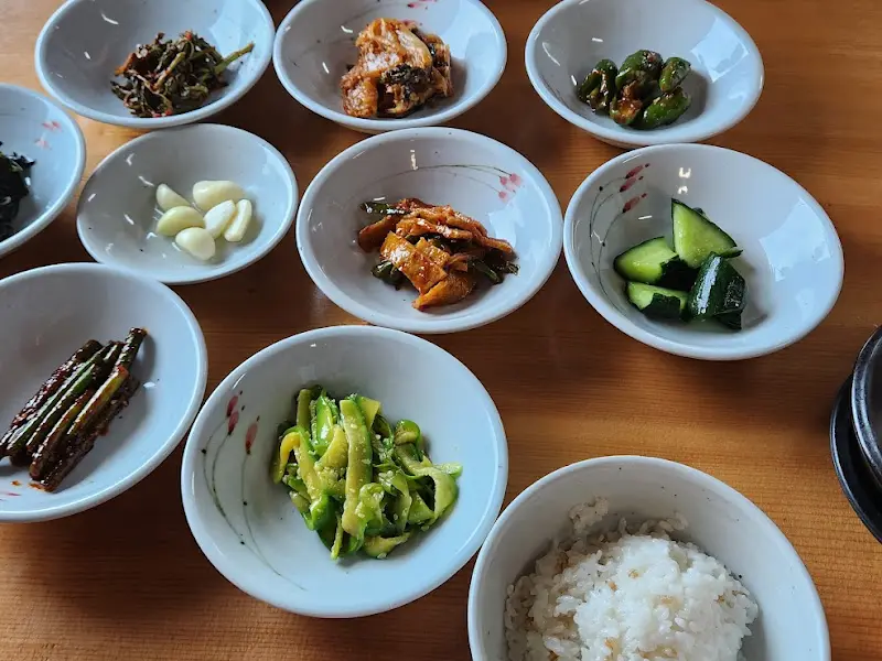 다양한 밑반찬 클로즈업