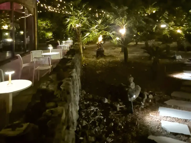 별돈별 중문귤밭점의 야경