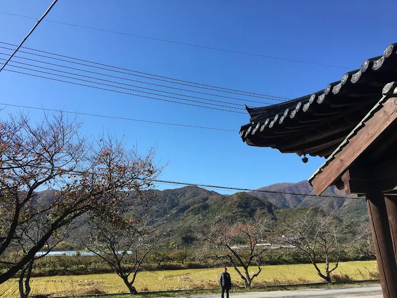 식당 외부 풍경