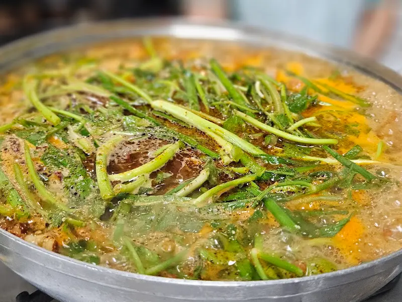 청둥오리 전골 속 미나리