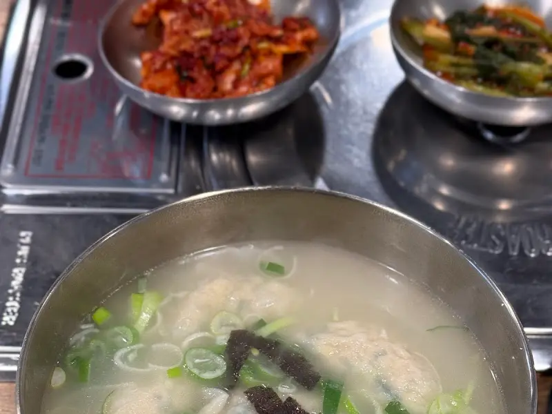 깔끔한 반찬 세팅