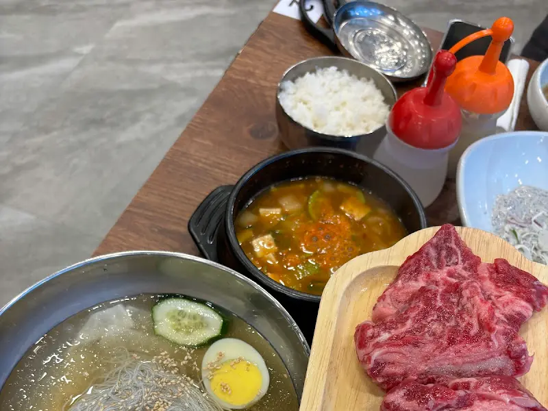 다채로운 메뉴 구성