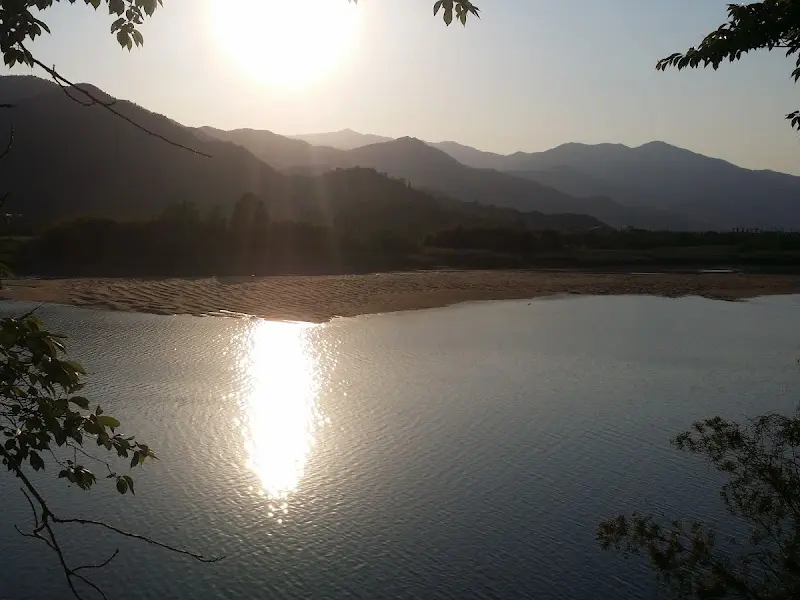 섬진강의 아름다운 석양