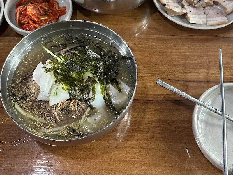 물 막국수의 정갈한 모습