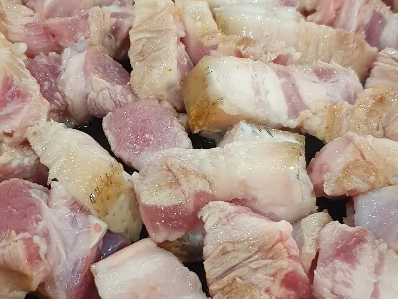 신선한 흑돼지 오겹살