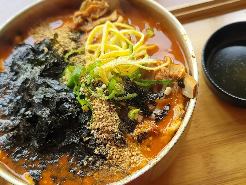 뼈칼국수 디테일