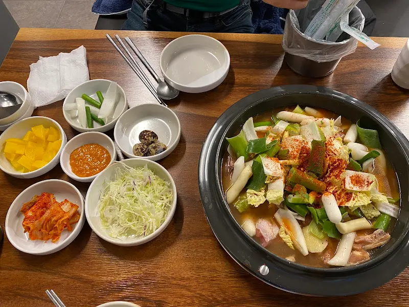 닭갈비 한 상 차림