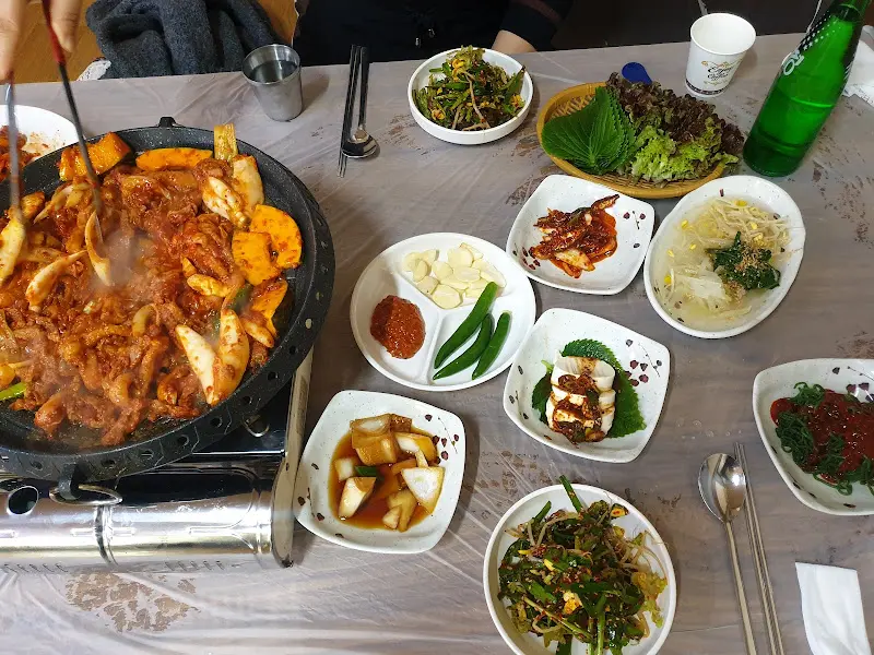 오리불고기 한상차림