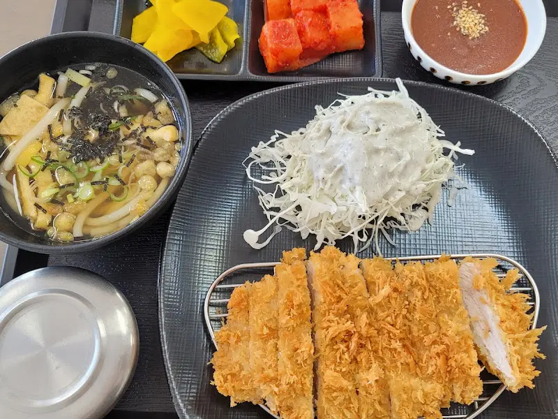 잘 튀겨진 돈가스