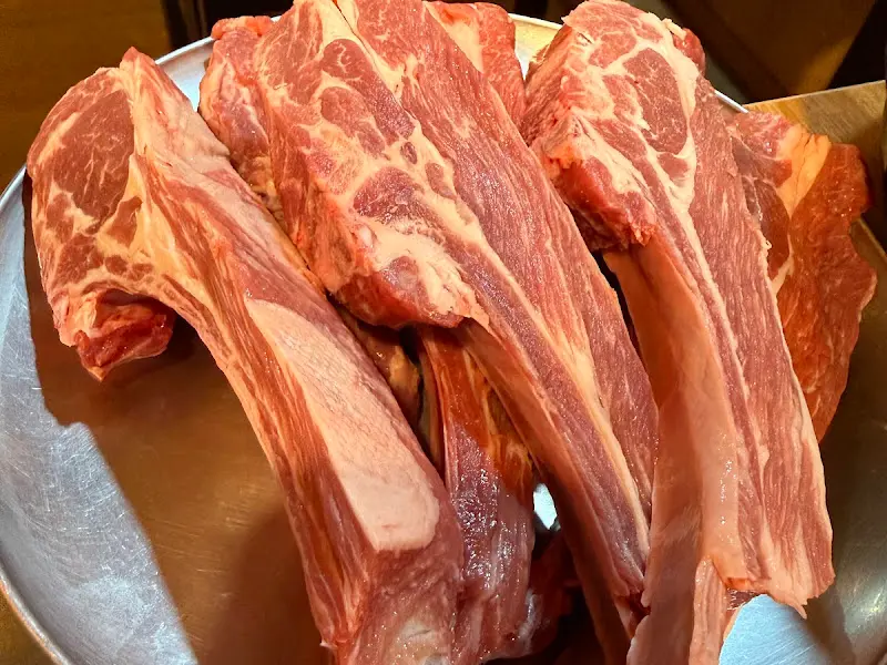 신선함이 느껴지는 양갈비