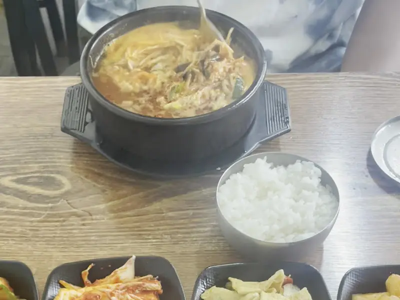 태양식당 외부 간판