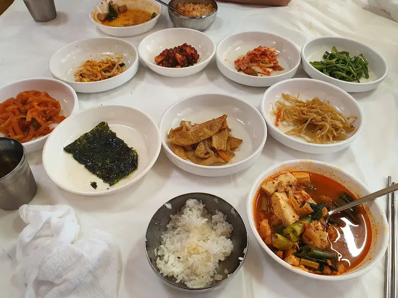 따뜻한 김치찌개