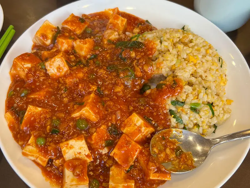 마파두부밥과 짜장면