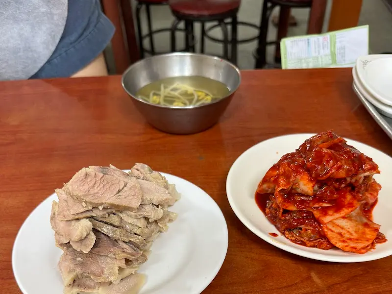 장수보쌈 보쌈과 김치