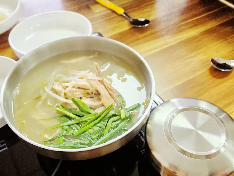 닭곰탕 클로즈업