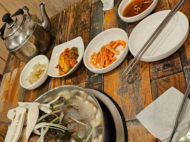 서산더미불고기 전체 상차림